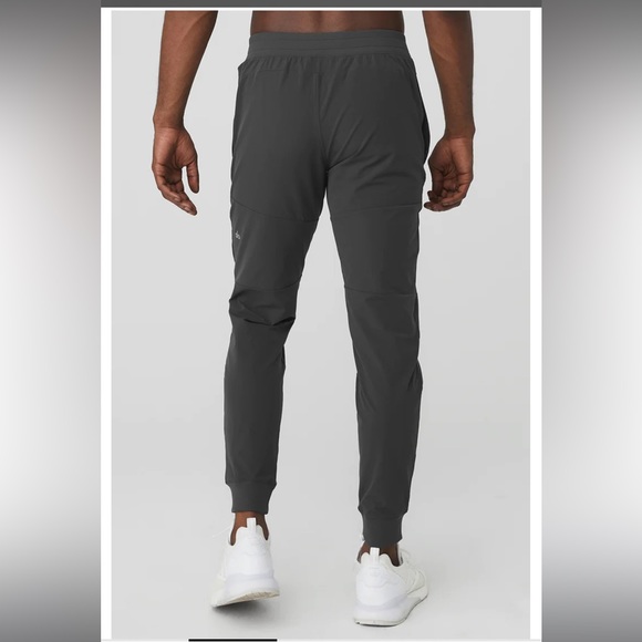 Alo yoga men’s Co-op pant, grey, Large, NWT - Picture 3 of 4